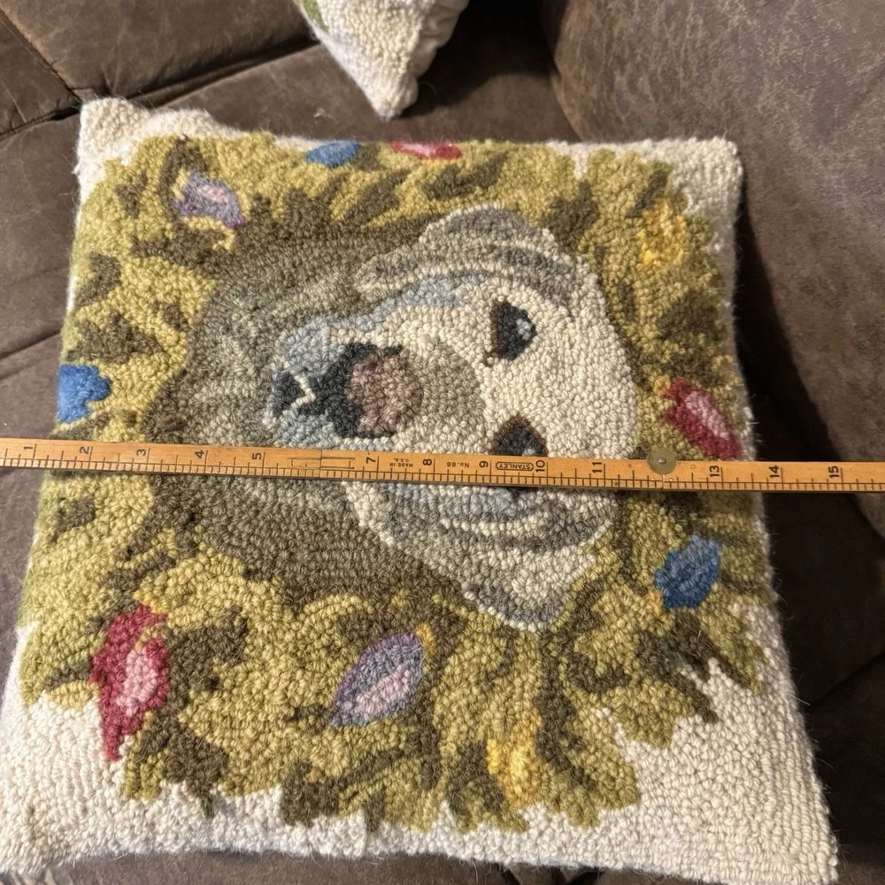 2 Golden Retriever Dog Wool Hand Hook Pillow‎ Beige Velvet Back 16 X 16